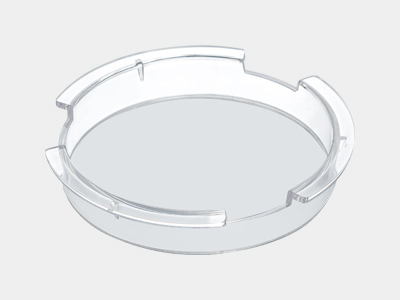 嵌入皿側(cè)面有三個(gè)開窗設(shè)計(jì)，方便實(shí)驗(yàn)時(shí)拿取和培養(yǎng)環(huán)境的氣體交換，也可用于標(biāo)準(zhǔn)移液器加/取液